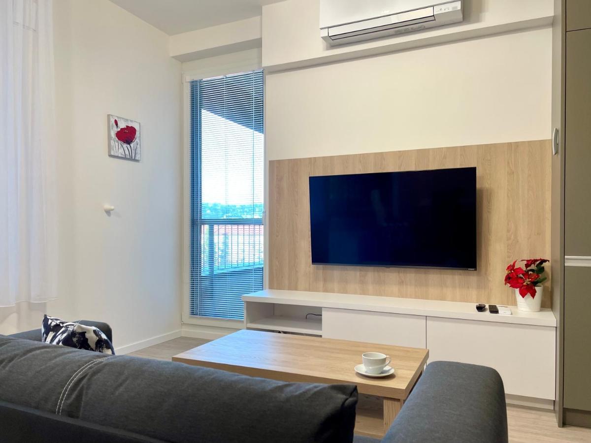 Great Apartment Bratislava Luaran gambar