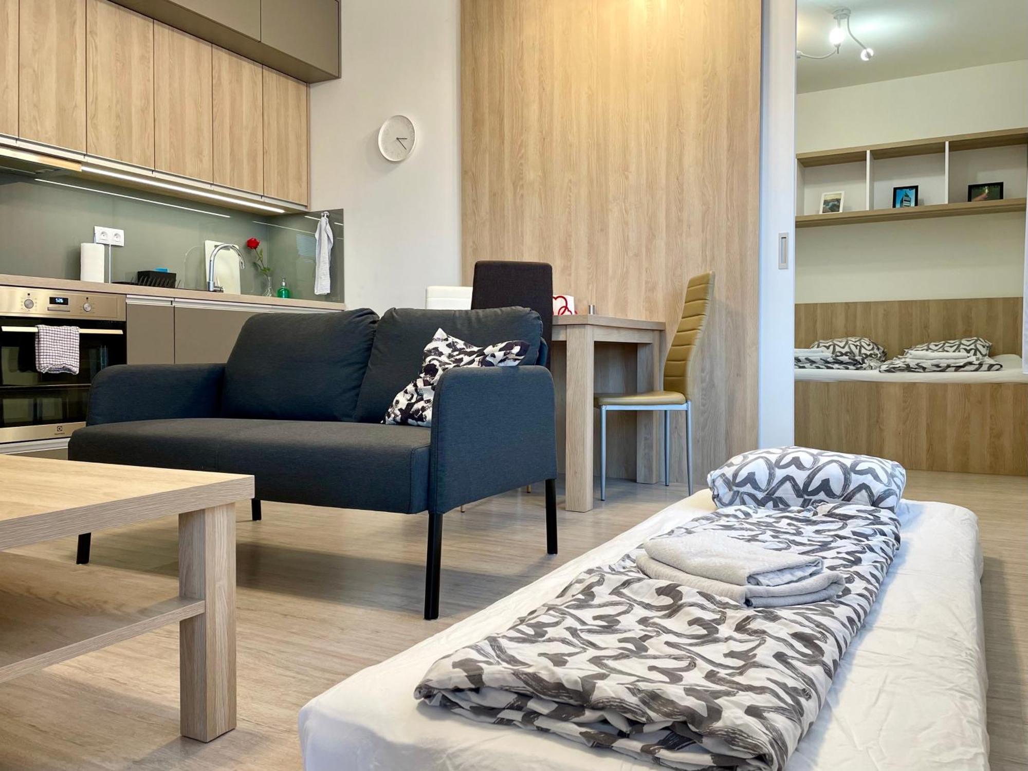 Great Apartment Bratislava Luaran gambar